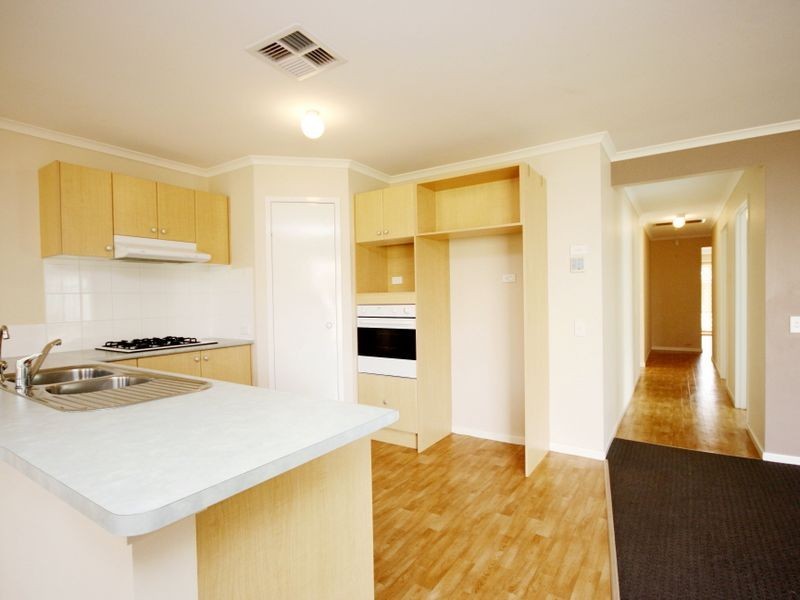 6 Martindale Place, Walkley Heights SA 5098