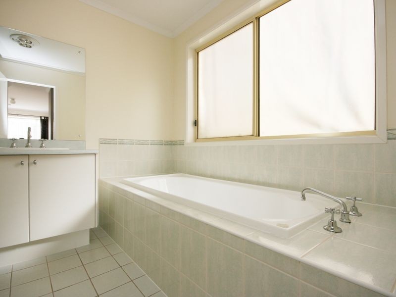 6 Martindale Place, Walkley Heights SA 5098