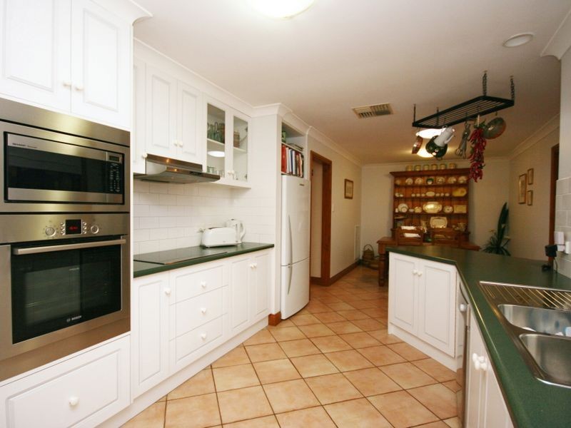 11 Tangelo Street, Golden Grove SA 5125