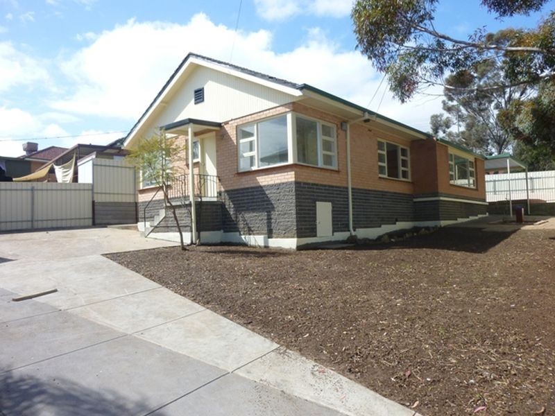 44 Rialto Avenue, Para Hills SA 5096