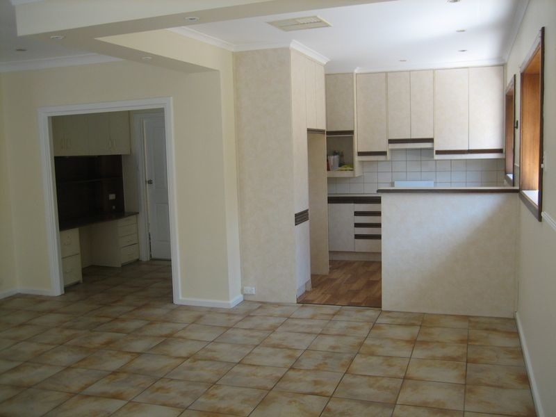 44 Rialto Avenue, Para Hills SA 5096