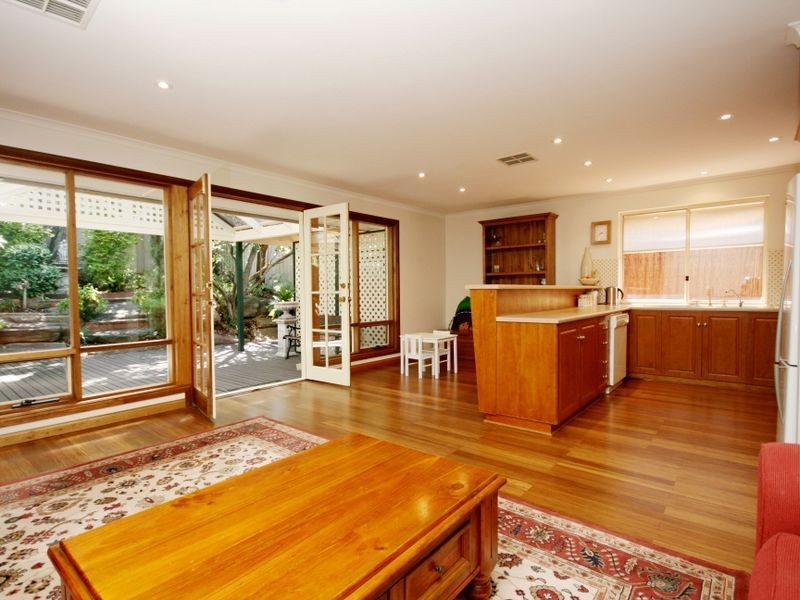 98 Thornton Drive, Greenwith SA 5125