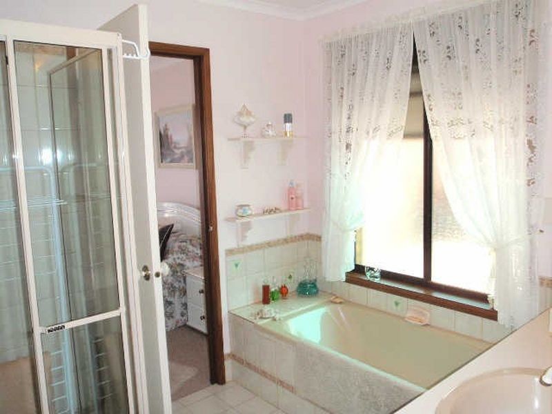 4 Hurley Court, Wynn Vale SA 5127