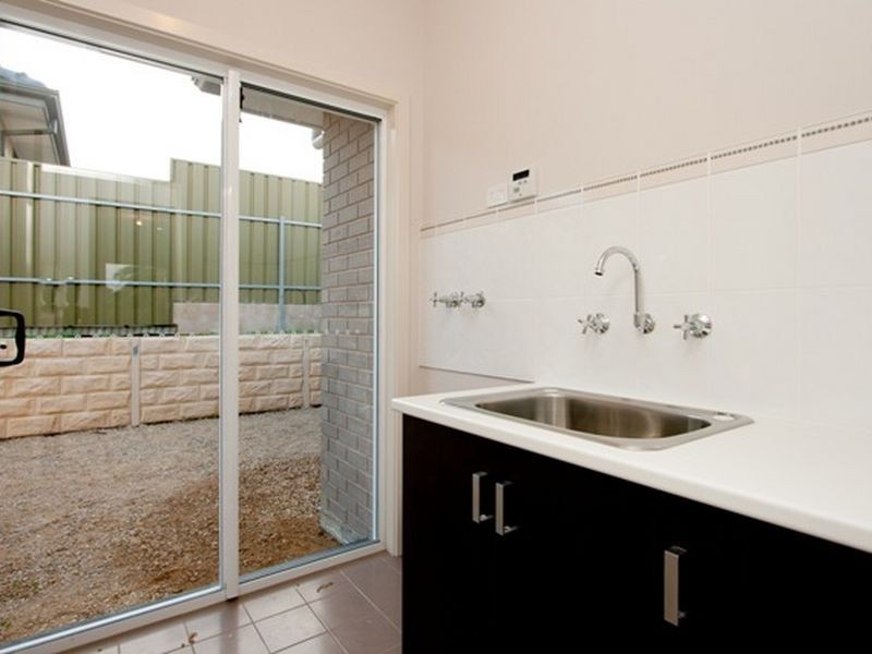 2/63 Dewer Avenue, Ridgehaven SA 5097