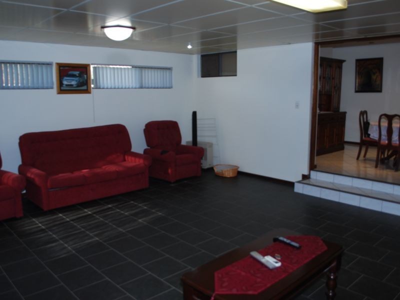 15 Rita Street, Para Hills West SA 5096