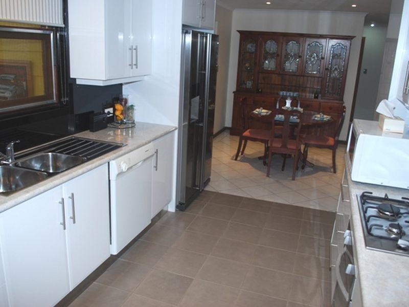 15 Rita Street, Para Hills West SA 5096