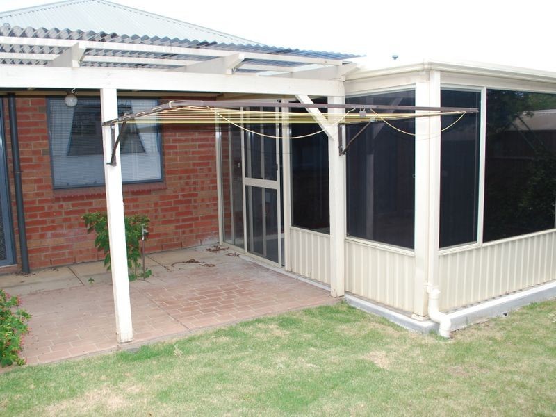 6 Dempster Court, Greenwith SA 5125