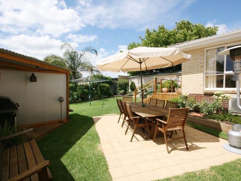 16 Lovelock Street, Highbury SA 5089