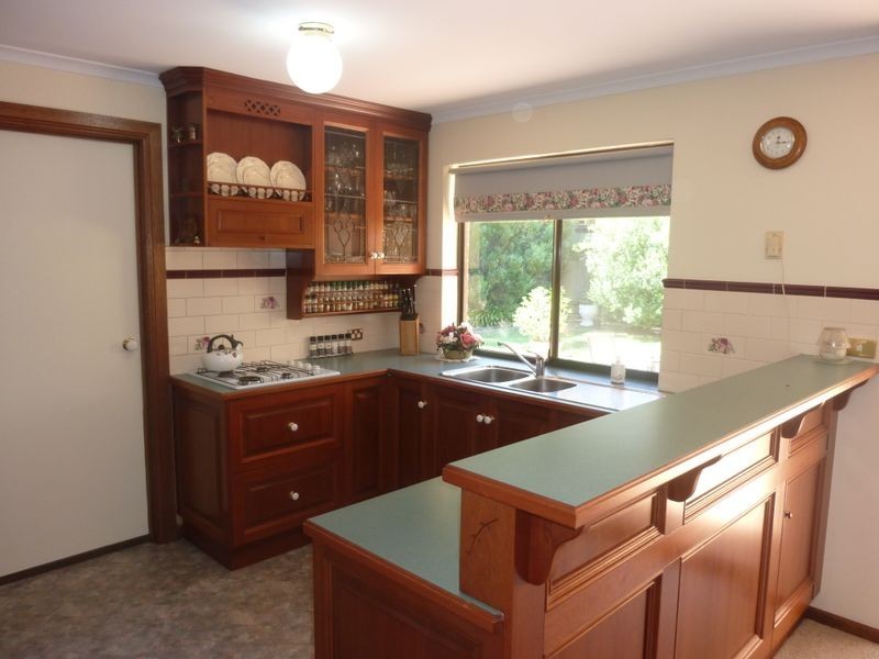 11 Greenvale Court, Wynn Vale SA 5127