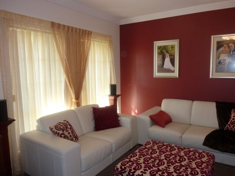 4 Caradoc Court, Golden Grove SA 5125