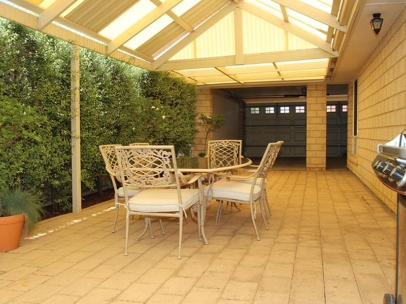 3 Hazelnut Crt, Golden Grove SA 5125