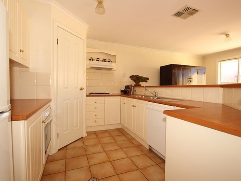 3 Hazelnut Crt, Golden Grove SA 5125