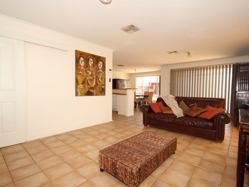 3 Hazelnut Crt, Golden Grove SA 5125