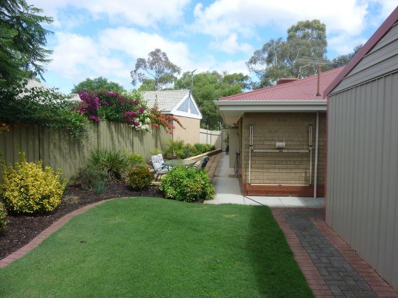 17 Brisbane Drive, Salisbury Heights SA 5109
