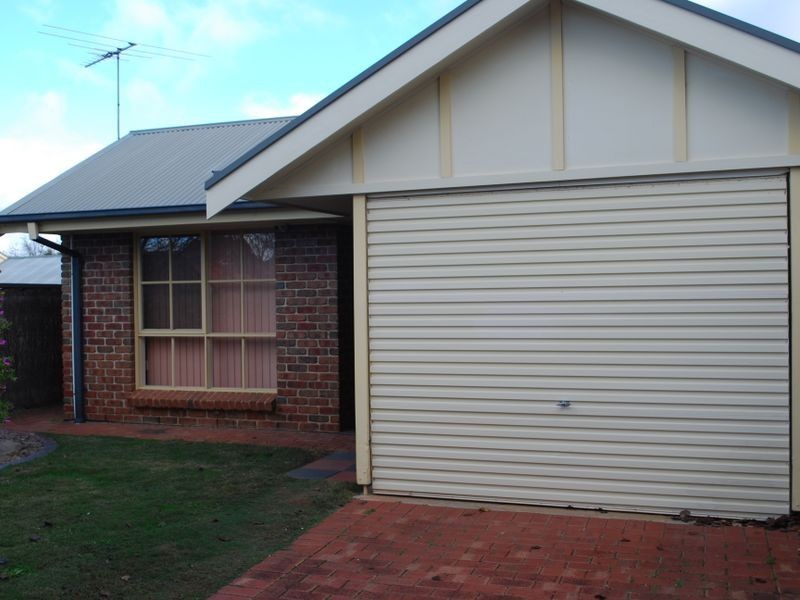 10 Cox Street, Wynn Vale SA 5127