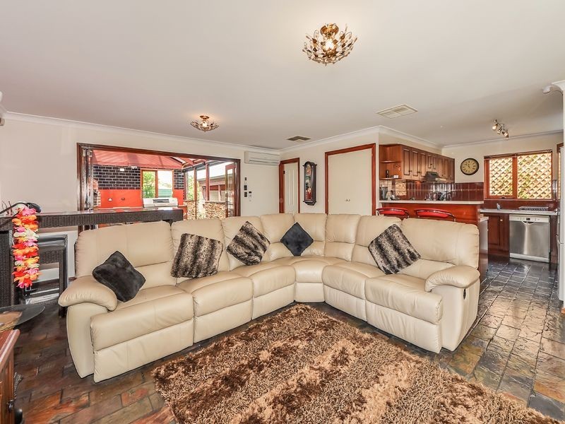 10 Regents Lane, Wynn Vale SA 5127