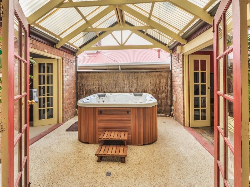 10 Regents Lane, Wynn Vale SA 5127