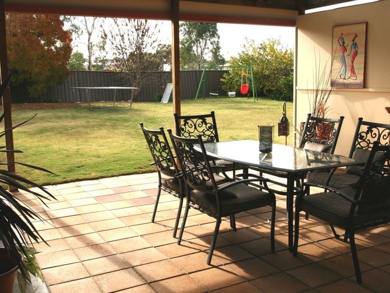 8 Myall Court, Golden Grove SA 5125