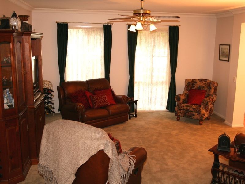 8 Myall Court, Golden Grove SA 5125