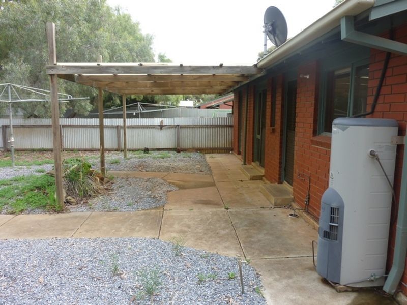 10 Woodcock Crescent, Para Hills West SA 5096