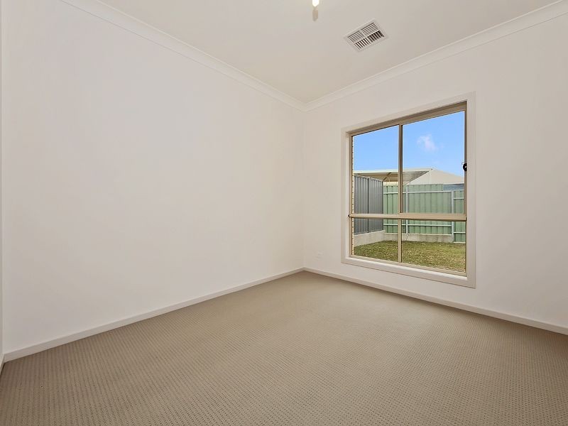 17 Stuart Street, Hillcrest SA 5086