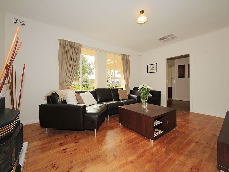 1 Finsterwald Way, Fairview Park SA 5126