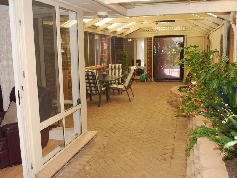 13 Lemon Crescent, Golden Grove SA 5125