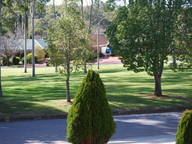 13 Lemon Crescent, Golden Grove SA 5125