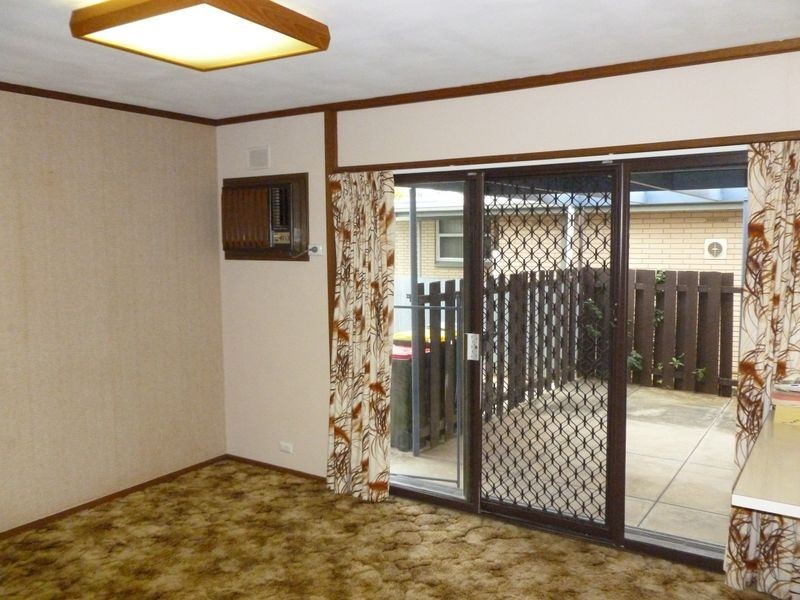 20 Silvermere Tce, Para Hills SA 5096