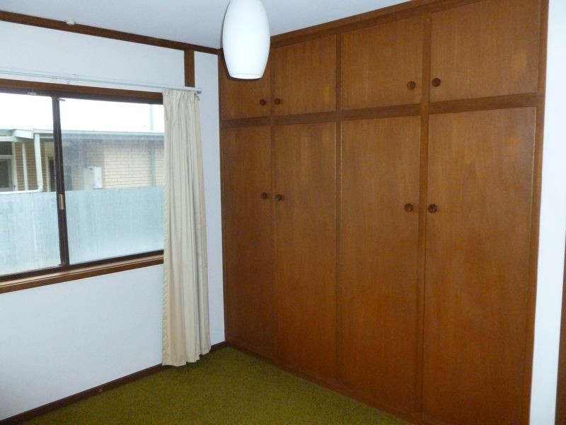 20 Silvermere Tce, Para Hills SA 5096