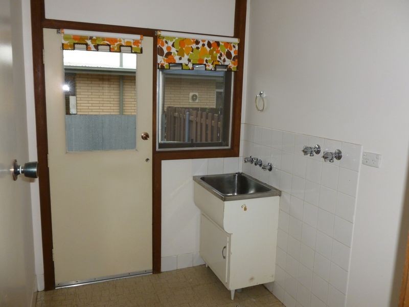 20 Silvermere Tce, Para Hills SA 5096