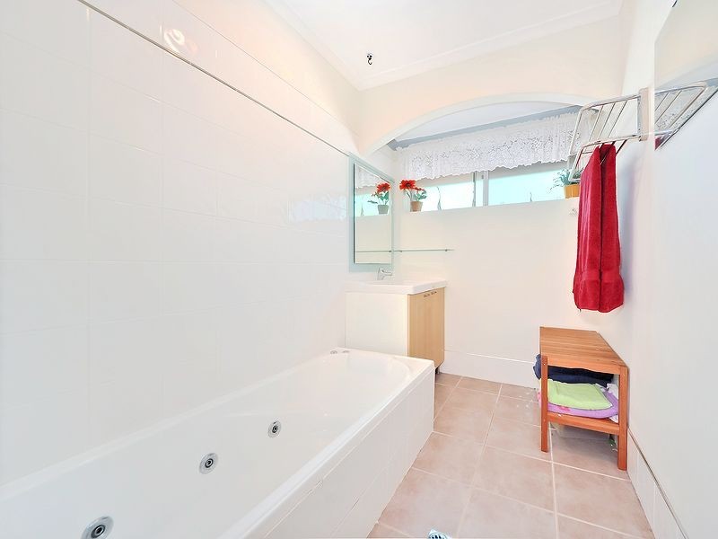 4 Target Hill Road, Salisbury Heights SA 5109