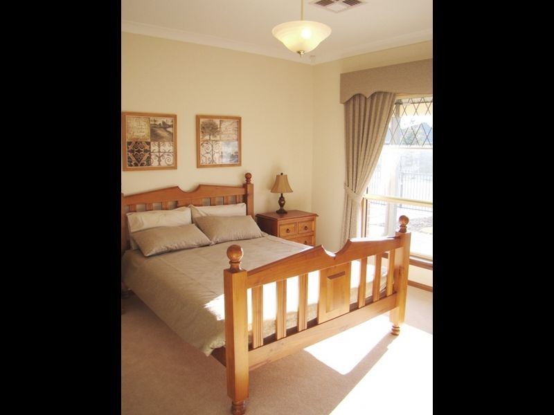 10 The Boulevard, Parafield Gardens SA 5107
