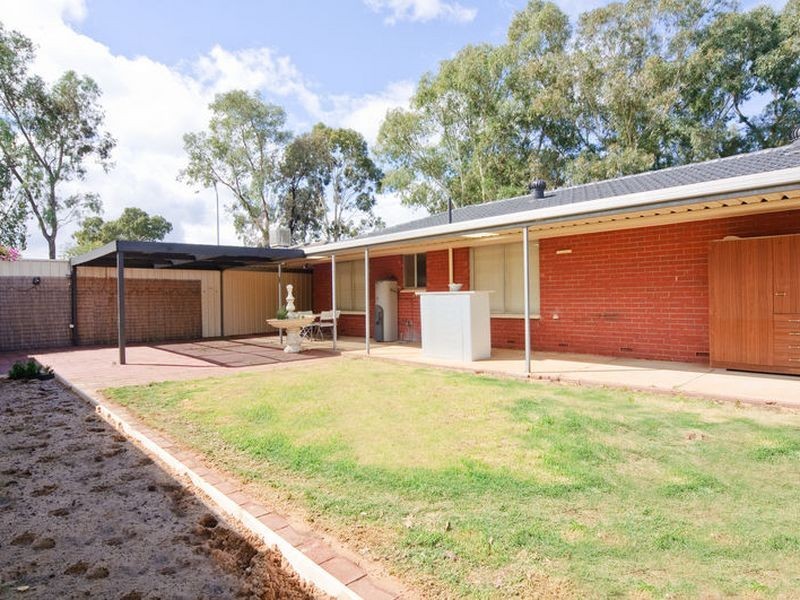 5 Golden Court, Paralowie SA 5108