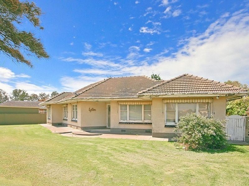 18 Brooklyn Ave, Glenelg North SA 5045