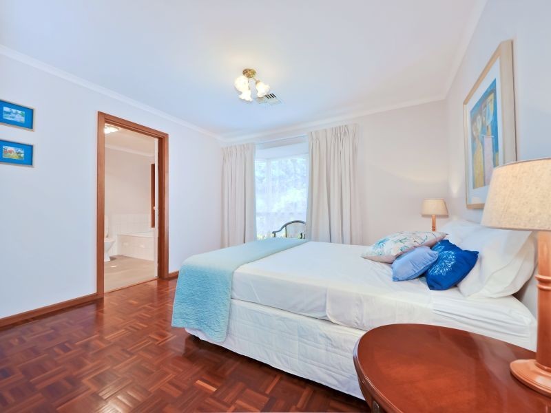 6 Harmer Court, Wynn Vale SA 5127