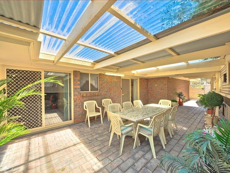 12 Baldwin Court, Wynn Vale SA 5127