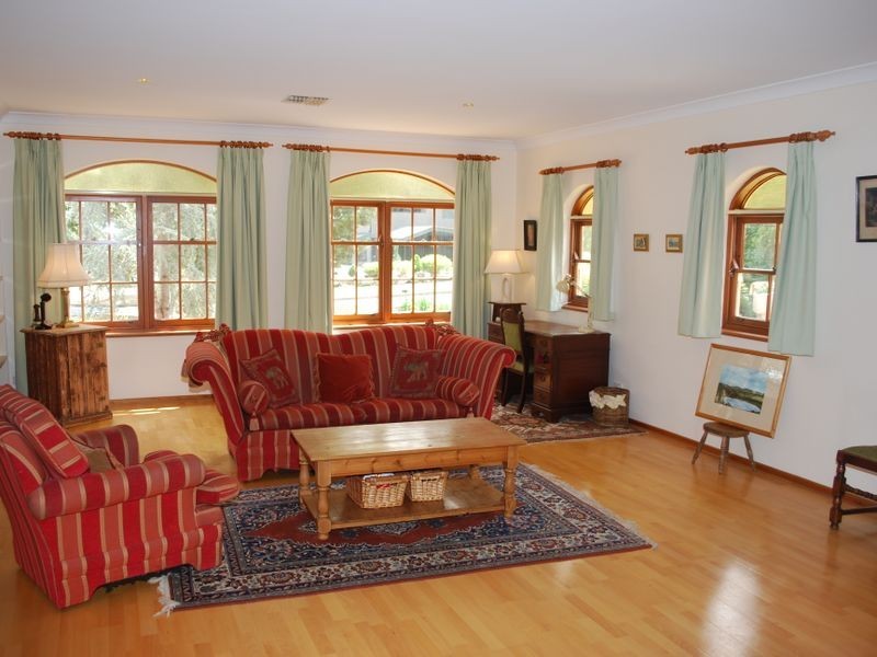 5 Nunyah Drive, Banksia Park SA 5091