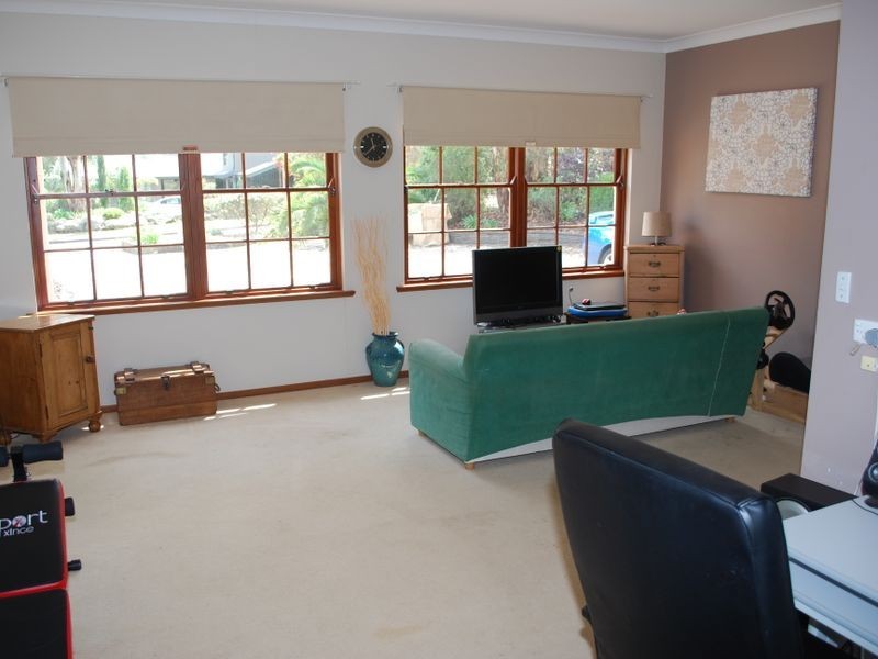 5 Nunyah Drive, Banksia Park SA 5091