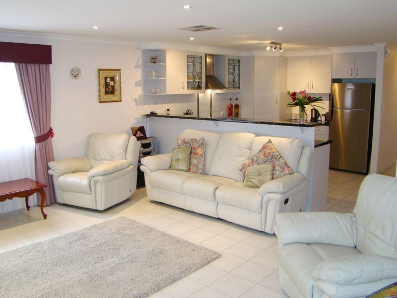 13 Barns Avenue, Highbury SA 5089