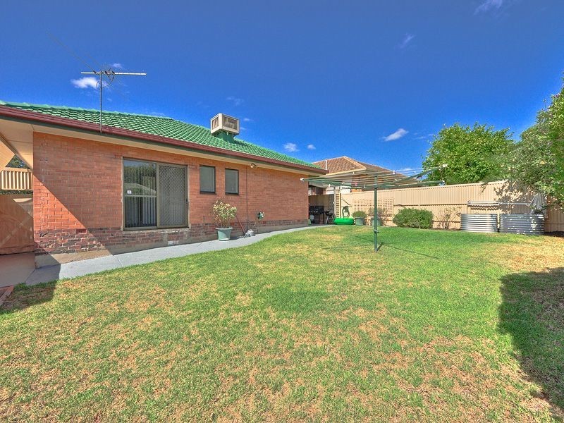 21 Montrose Avenue, Para Hills SA 5096
