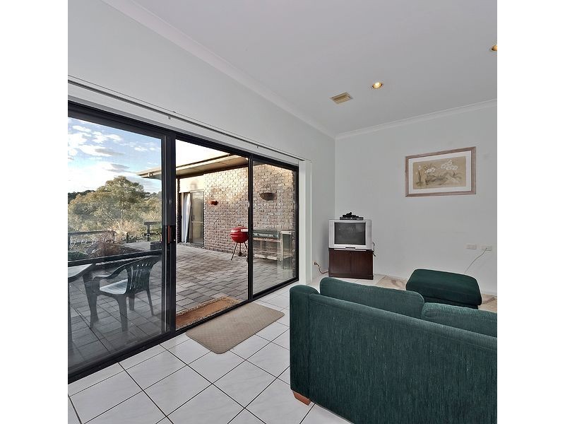 7 Viewpoint Court, Wynn Vale SA 5127