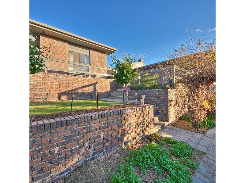 7 Viewpoint Court, Wynn Vale SA 5127