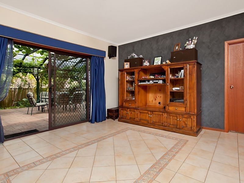 9 Jenolan Crescent, Hillbank SA 5112