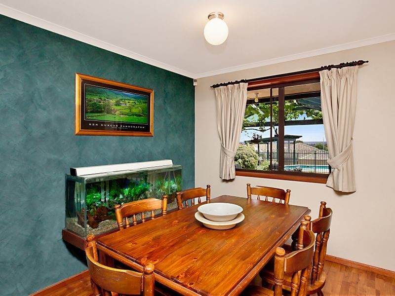 9 Jenolan Crescent, Hillbank SA 5112