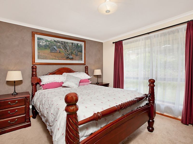9 Jenolan Crescent, Hillbank SA 5112