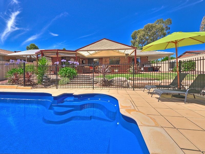 5 Lark Court, Wynn Vale SA 5127