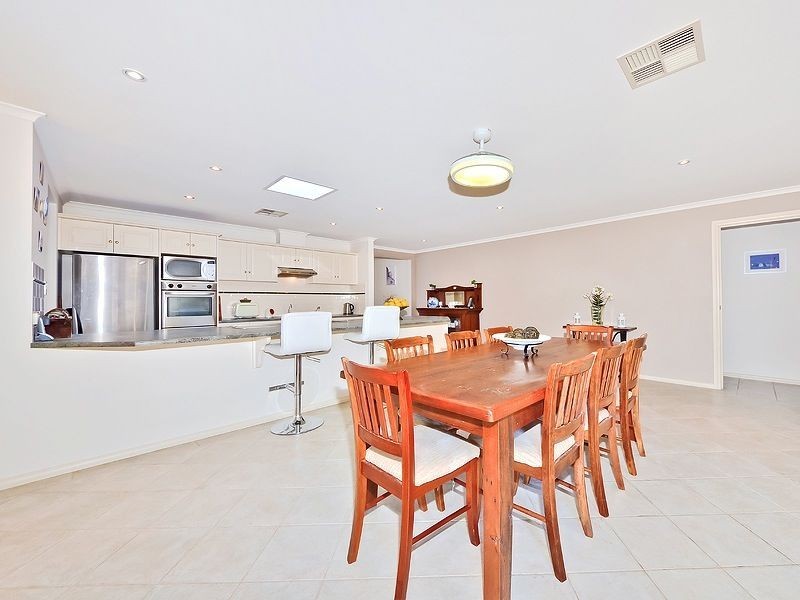 1 Nina Court, Salisbury Heights SA 5109