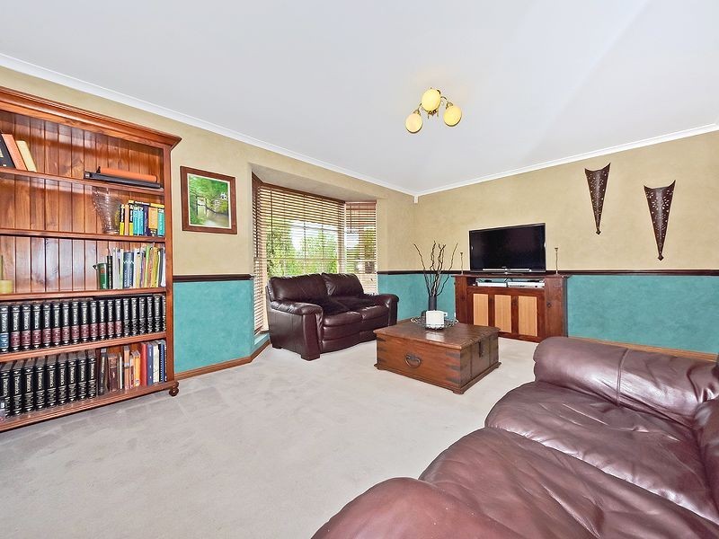 44 Cedric Ave, Redwood Park SA 5097