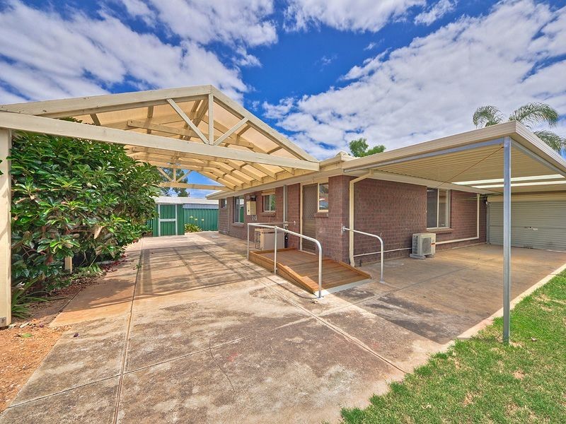 55 Chartwell Crescent, Paralowie SA 5108